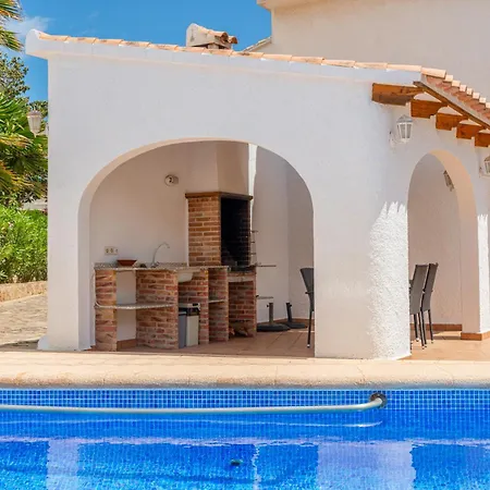 Esmeralda By Abahana Ifach