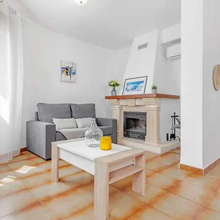 Esmeralda By Abahana Ifach